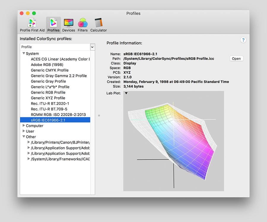 Screenshot of the ColorSync Utility application showing 3D LAB plots.